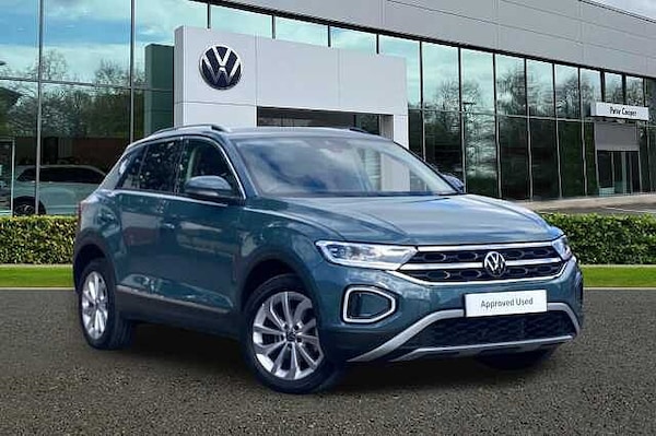 Used Volkswagen T-Roc 2022 for sale - 76257143: Photo 1