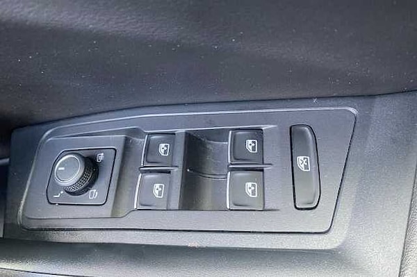 Used Volkswagen T-Roc 2022 for sale - 76257143: Photo 24