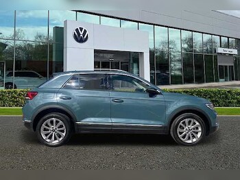 Used Volkswagen T-Roc 2022 for sale - 76257143: Photo 4