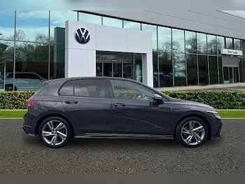 Used Volkswagen Golf 2023 for sale - 77384994: Photo