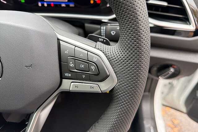 Used Volkswagen T-Roc 2025 for sale - 77061711: Photo 17