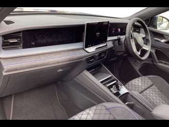 Used Volkswagen Touran 2025 for sale - 75095630: Photo