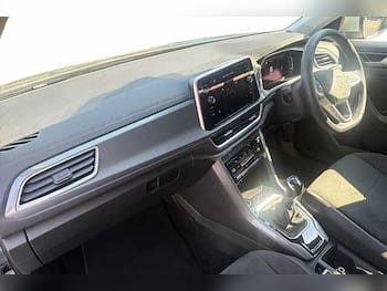 Used Volkswagen T-Roc 2025 for sale - 79489106: Photo