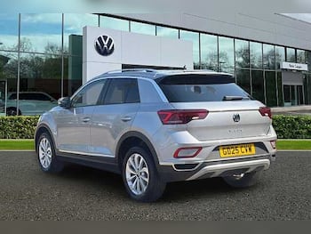 Used Volkswagen T-Roc 2025 for sale - 79489106: Photo