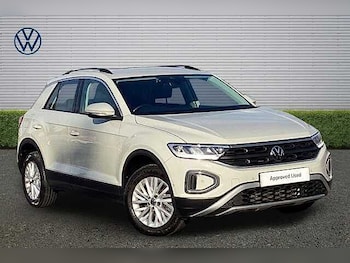 Used Volkswagen T-Roc 2022 for sale - 77595110: Photo