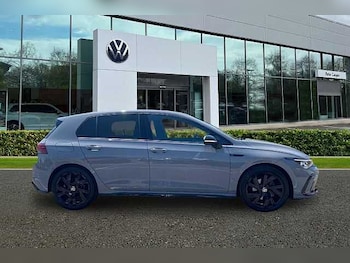 Used Volkswagen Golf 2024 for sale - 78920654: Photo