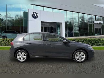 Used Volkswagen Golf 2024 for sale - 78045363: Photo