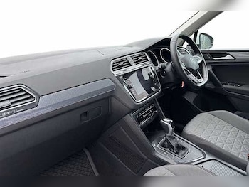 Used Volkswagen Tiguan 2022 for sale - 77136239: Photo