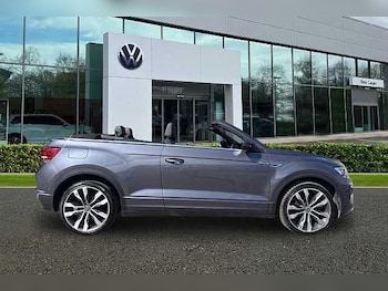 Used Volkswagen T-Roc 2023 for sale - 78599043: Photo
