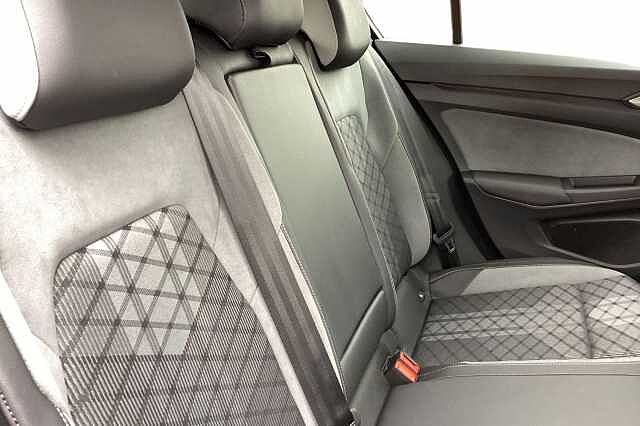 Used Volkswagen Golf 2022 for sale - 76101509: Photo 8