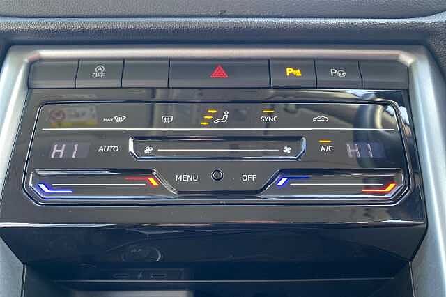 Used Volkswagen T-Roc 2022 for sale - 76064515: Photo 28