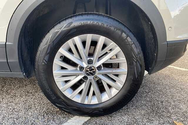 Used Volkswagen T-Roc 2022 for sale - 76064515: Photo 5