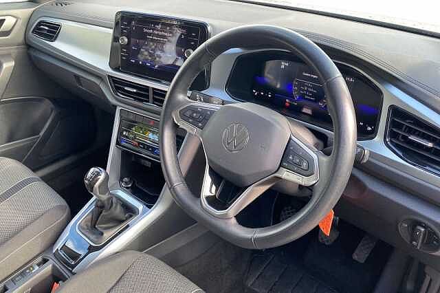 Used Volkswagen T-Roc 2022 for sale - 76064515: Photo 6
