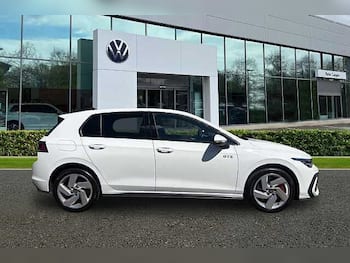 Used Volkswagen Golf 2024 for sale - 79629978: Photo