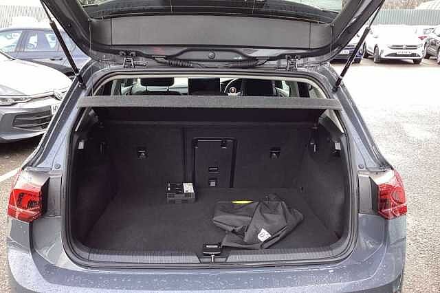 Used Volkswagen Golf 2025 for sale - 77880917: Photo 11