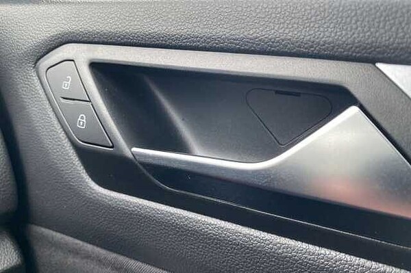 Used Volkswagen T-Roc 2022 for sale - 76076559: Photo 25