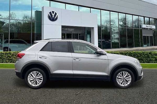 Used Volkswagen T-Roc 2022 for sale - 76076559: Photo 4