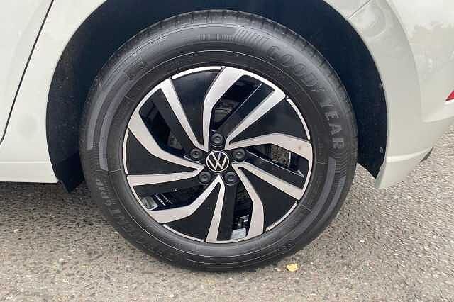 Used Volkswagen Polo 2023 for sale - 76026275: Photo 5