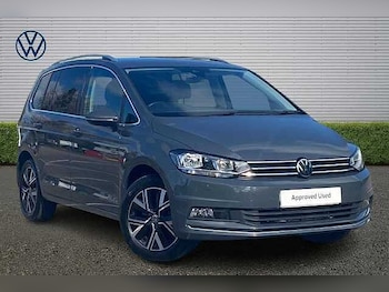 Used Volkswagen Touran 2023 for sale - 78242348: Photo