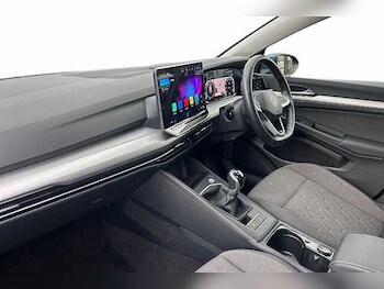 Used Volkswagen Golf 2024 for sale - 77207601: Photo