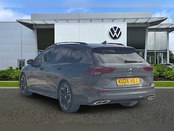 Used Volkswagen Golf 2024 for sale - 78526159: Photo