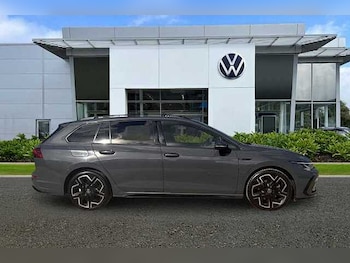Used Volkswagen Golf 2024 for sale - 78526159: Photo