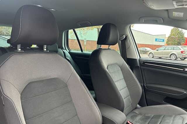 Used Volkswagen Golf 2019 for sale - 76436606: Photo 31