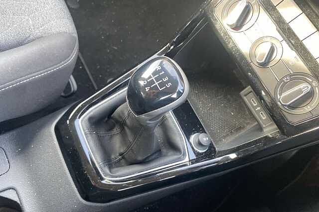 Used Volkswagen T-Cross 2023 for sale - 76299532: Photo 19