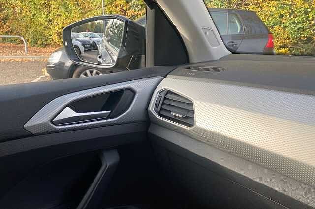Used Volkswagen T-Cross 2023 for sale - 76299532: Photo 30