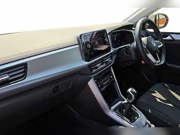 Used Volkswagen T-Roc 2023 for sale - 79612634: Photo