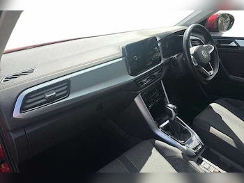 Used Volkswagen T-Roc 2023 for sale - 78176639: Photo