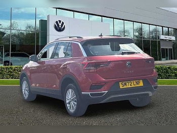 Used Volkswagen T-Roc 2023 for sale - 78176639: Photo