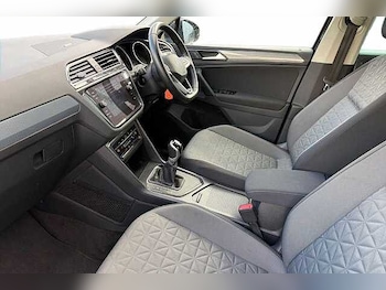 Used Volkswagen Tiguan 2022 for sale - 76252709: Photo