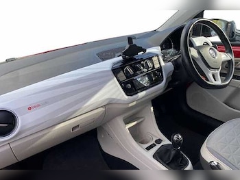 Used Volkswagen up! 2017 for sale - 76497111: Photo
