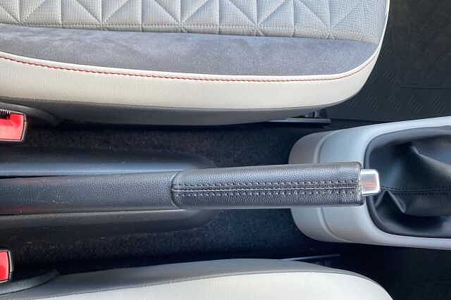 Used Volkswagen up! 2017 for sale - 76497111: Photo 32