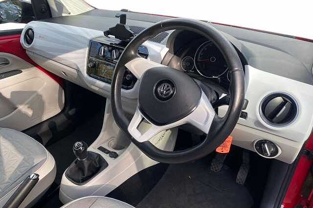 Used Volkswagen up! 2017 for sale - 76497111: Photo 6