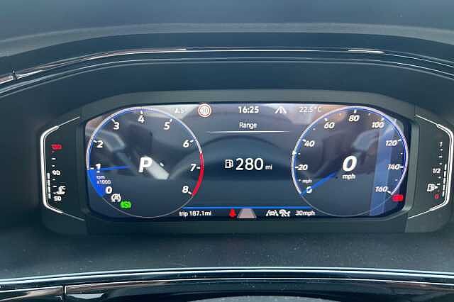 Used Volkswagen T-Roc 2025 for sale - 76186208: Photo 18