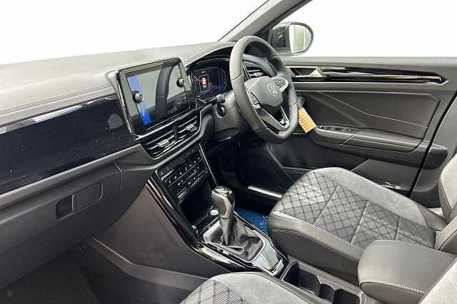 Used Volkswagen T-Roc 2025 for sale - 76186208: Photo 2