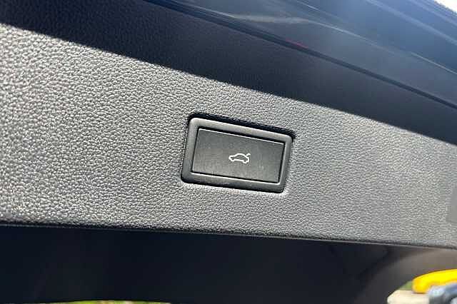 Used Volkswagen T-Roc 2025 for sale - 76186208: Photo 24