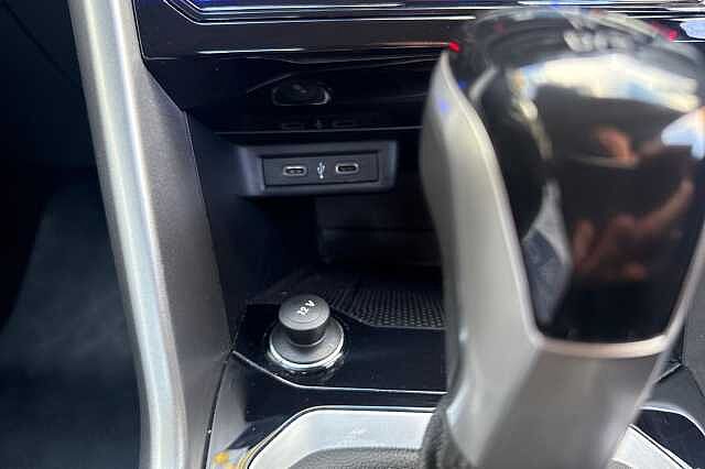 Used Volkswagen T-Roc 2022 for sale - 76363502: Photo 29