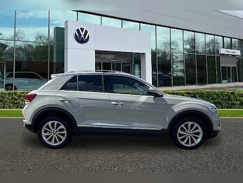 Used Volkswagen T-Roc 2024 for sale - 78807326: Photo