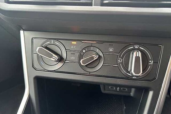 Used Volkswagen Polo 2022 for sale - 76250444: Photo 26
