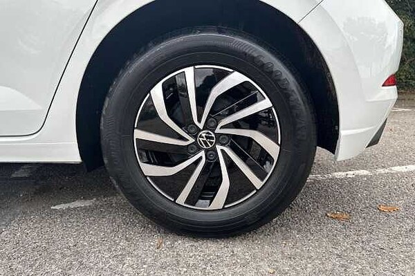 Used Volkswagen Polo 2022 for sale - 76250444: Photo 5