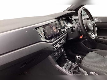 Used Volkswagen Polo 2019 for sale - 77743423: Photo