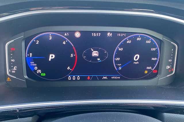 Used Volkswagen T-Roc 2025 for sale - 76064508: Photo 18