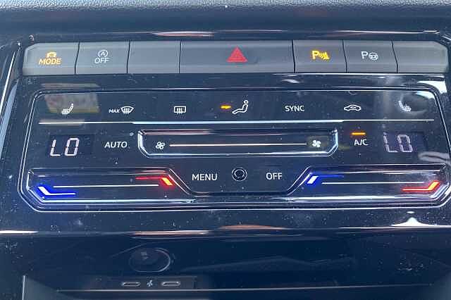 Used Volkswagen T-Roc 2025 for sale - 76064508: Photo 30