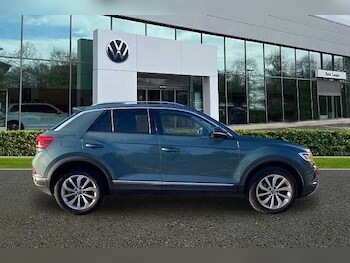 Used Volkswagen T-Roc 2022 for sale - 76751683: Photo