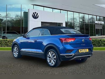 Used Volkswagen T-Roc 2021 for sale - 76497113: Photo