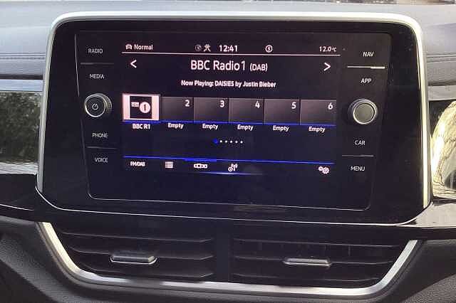 Used Volkswagen T-Roc 2022 for sale - 76845325: Photo 13