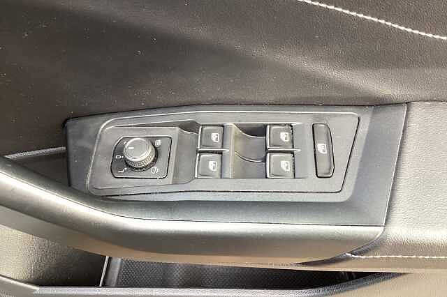 Used Volkswagen T-Roc 2022 for sale - 76845325: Photo 24